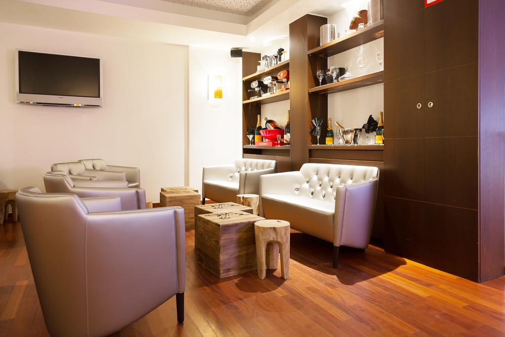 Hotel Tristar La Louviere Ngoại thất bức ảnh
