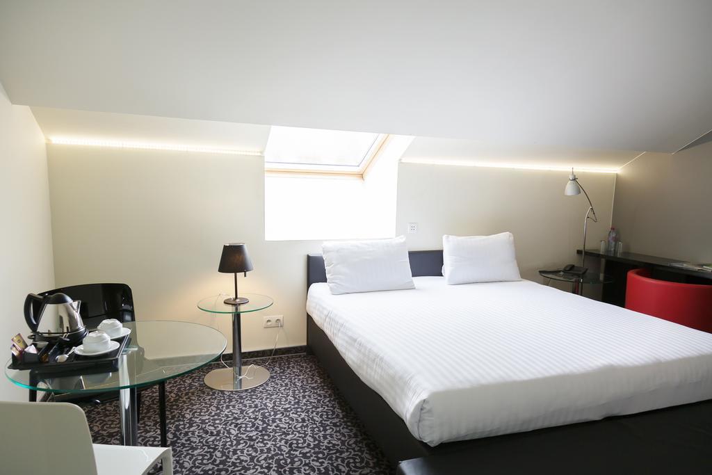 Hotel Tristar La Louviere Ngoại thất bức ảnh