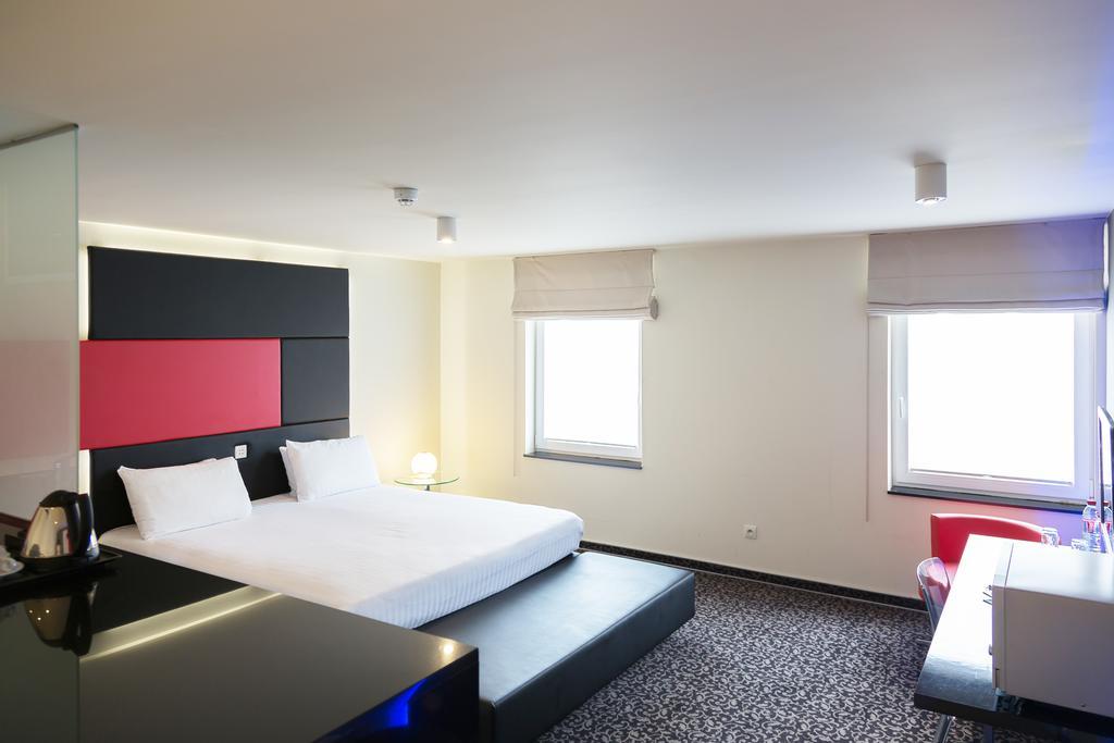 Hotel Tristar La Louviere Ngoại thất bức ảnh