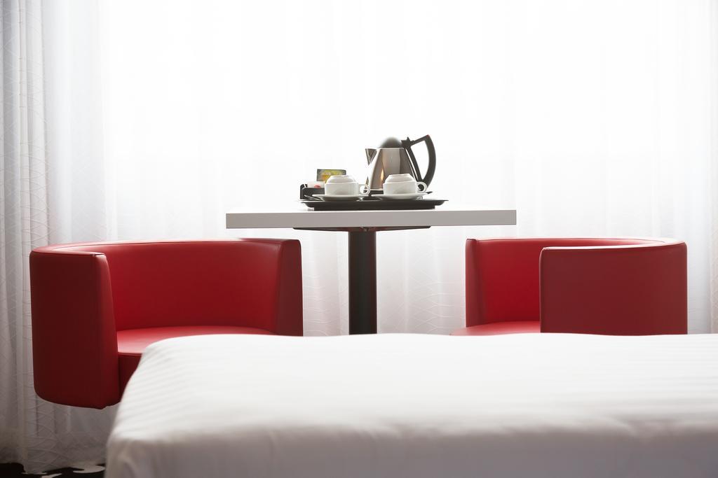 Hotel Tristar La Louviere Ngoại thất bức ảnh