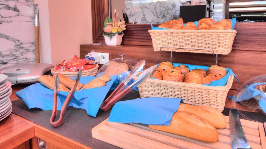 Hotel Tristar La Louviere Ngoại thất bức ảnh
